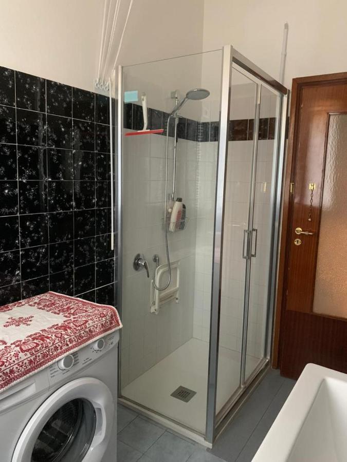 Comfortable Room Suitable 1-2 Pax Болонья Екстер'єр фото
